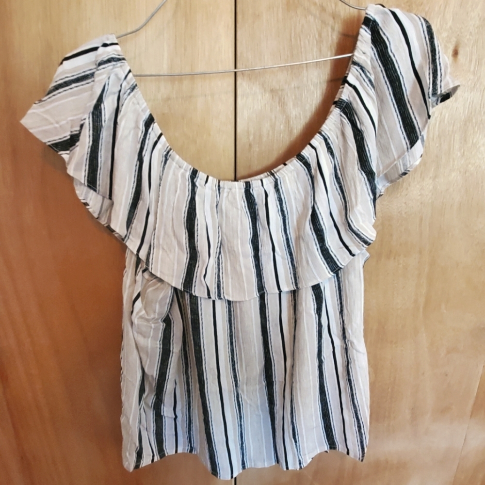 A.Byer off the shoulder top size XL